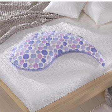 Yinnie Ammepude på seng